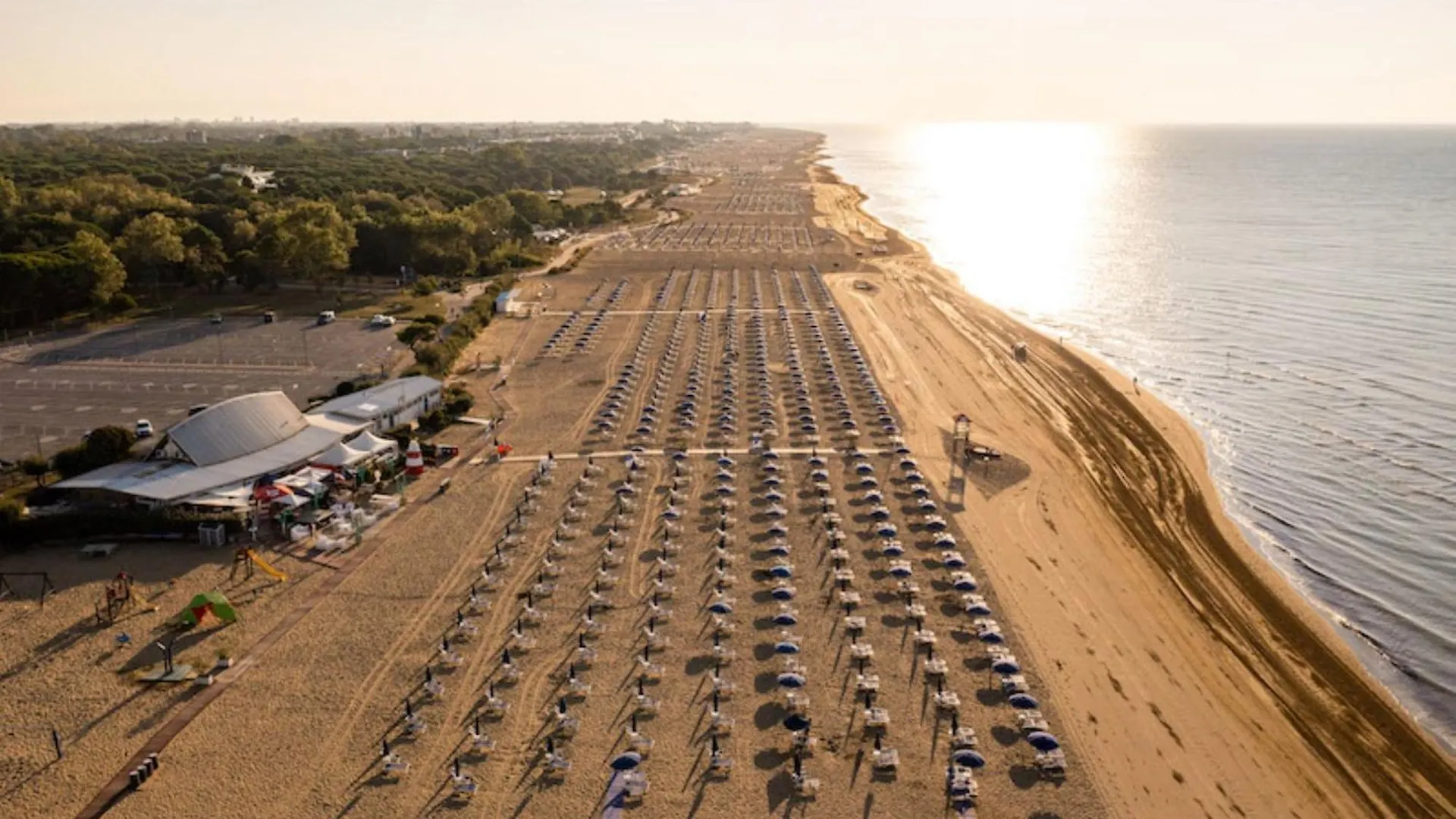 Cozy Flat 80 Metres From The Beach - Beahost Бибионе